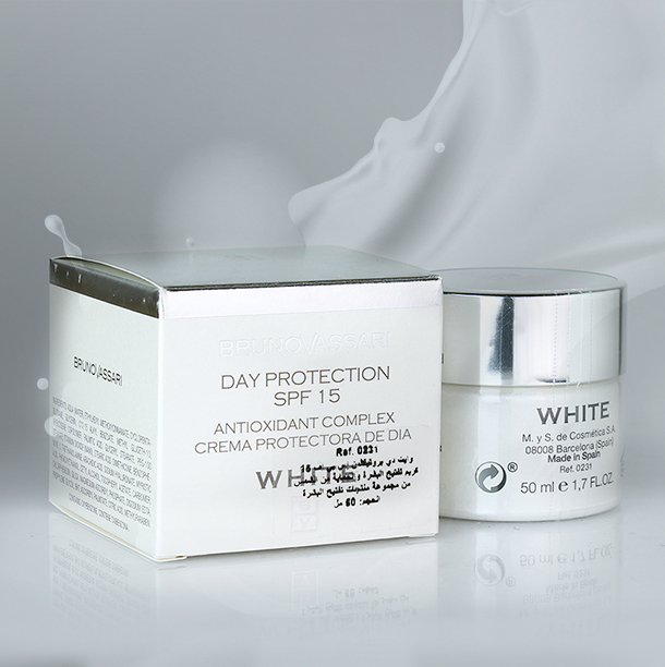 B.V White Day Protection SP15 50ml (R) - كريم تفتيح نهاري مبيض ومقاوم للتجاعيد