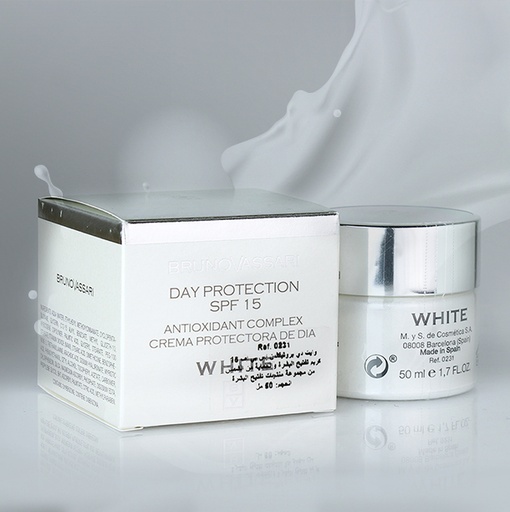 B.V White Day Protection SP15 50ml (R) - كريم تفتيح نهاري مبيض ومقاوم للتجاعيد